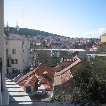 Split Central Guesthouse Buitenkant foto