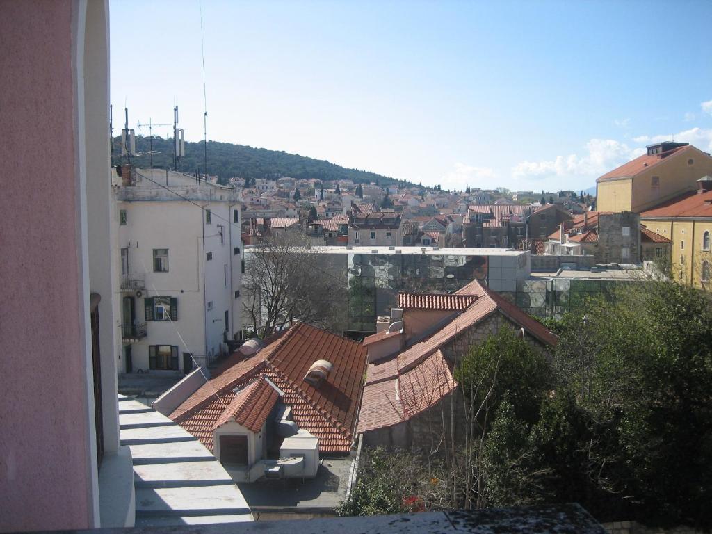 Split Central Guesthouse Buitenkant foto