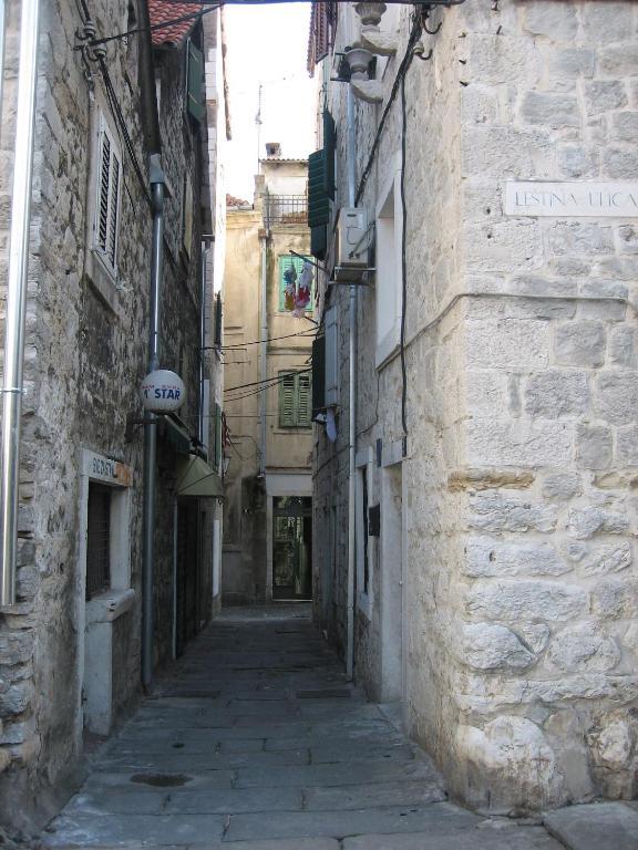 Split Central Guesthouse Buitenkant foto